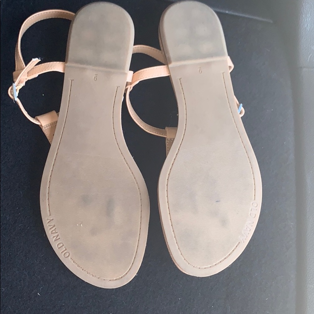 Neutral sandals! 🌼 - Picture 3 of 3